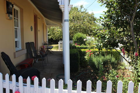 Bellamona - Accommodation Asia 8