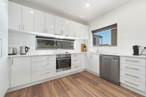 Rosewater Townhouses Dromana - Accommodation Asia 17