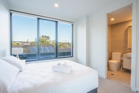 Poplar Apartments - Accommodation Asia 9
