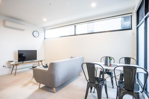 Poplar Apartments - Accommodation Asia 15