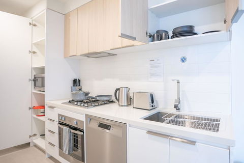 Poplar Apartments - Accommodation Asia 14