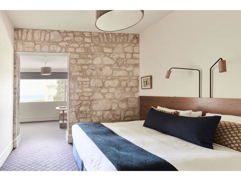 Hotel Sorrento - Accommodation Asia 10