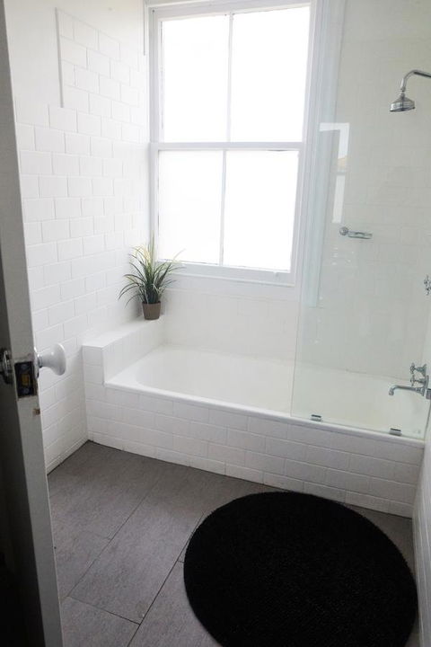 The Royal Hotel Mornington - Accommodation Asia 12