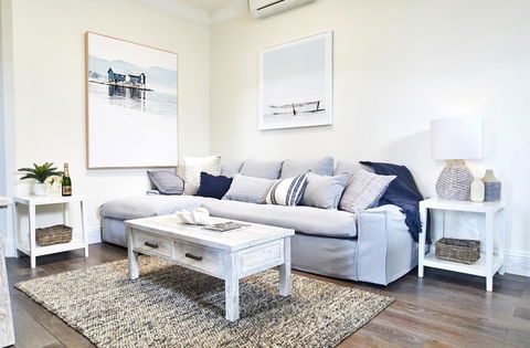 The Royal Hotel Mornington - Accommodation Asia 44