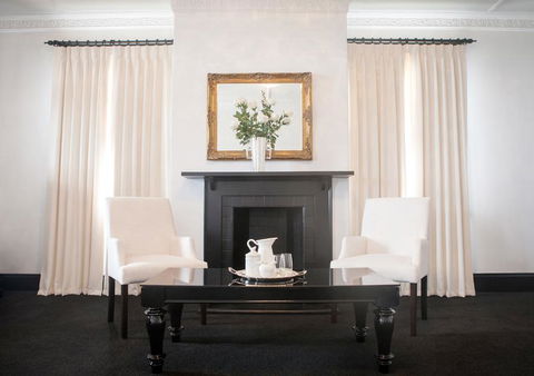 The Royal Hotel Mornington - Accommodation Asia 3