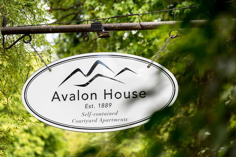 Avalon House - Accommodation Guide 3