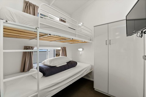 Bright Riverside Holiday Park - Accommodation Guide 7