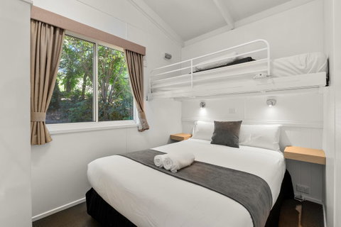 Bright Riverside Holiday Park - Accommodation Guide 9