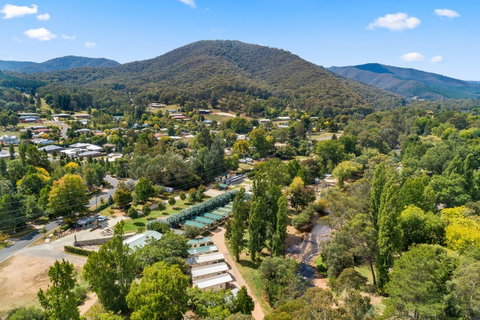 Bright Riverside Holiday Park - Accommodation Guide 35