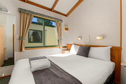Bright Riverside Holiday Park - Accommodation Guide 21