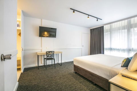Nightcap At Matthew Flinders Hotel - Accommodation Asia 21