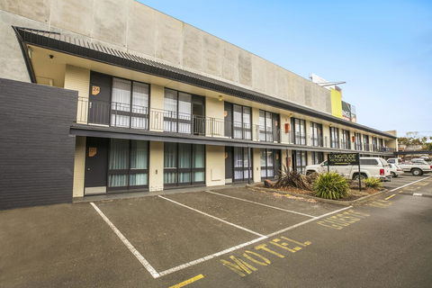 Nightcap At Matthew Flinders Hotel - Accommodation Asia 30