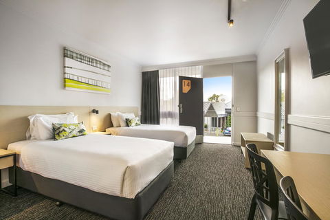 Nightcap At Matthew Flinders Hotel - Accommodation Asia 17