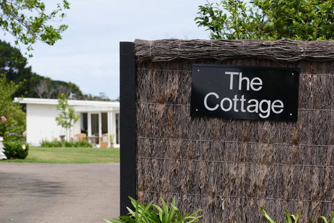 The Cottage - Accommodation Asia 34