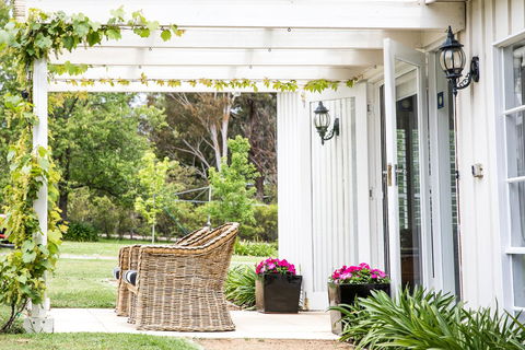 The Cottage - Accommodation Asia 10