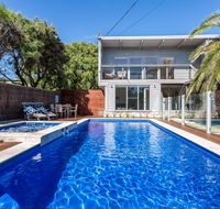 Front Beach House - Accommodation Asia