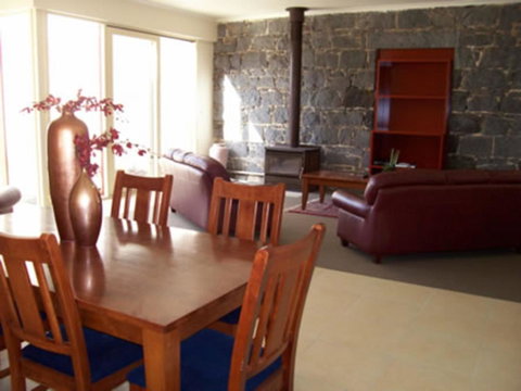 The Victoria Apartments - Accommodation Guide 31