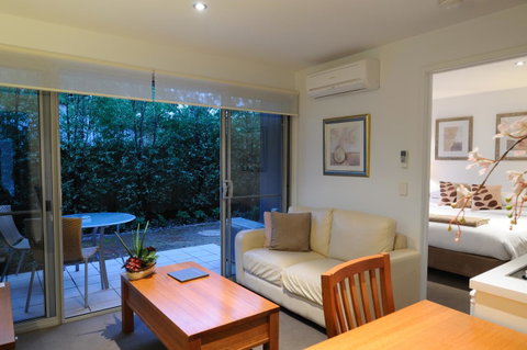 The Victoria Apartments - Accommodation Guide 10