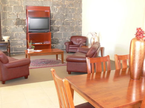 The Victoria Apartments - Accommodation Guide 30