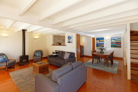 54 On Bank - Accommodation Asia 3