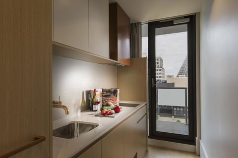 Brady Hotels Central Melbourne - Accommodation Asia 8