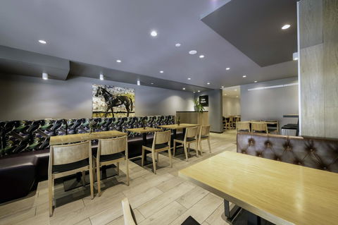 Brady Hotels Central Melbourne - Accommodation Asia 15