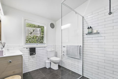 Bilinga Cottages - Accommodation Asia 7