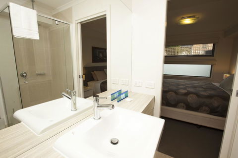 7 Falls Apartments - Accommodation Asia 17