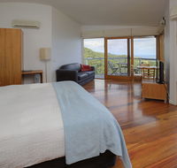 Chris's Beacon Point Restaurant  Villas - Accommodation Asia