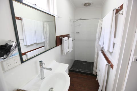 Mornington Motel - Accommodation Asia 6