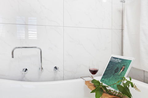 Sandymount - Accommodation Guide 8