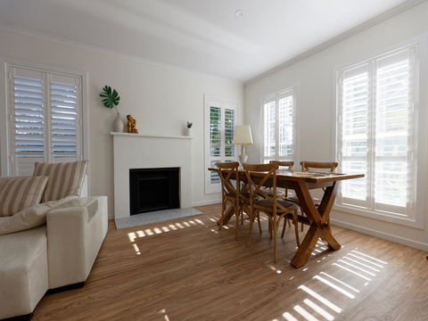 Sandymount - Accommodation Guide 17