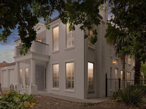 Sandymount - Accommodation Guide 22
