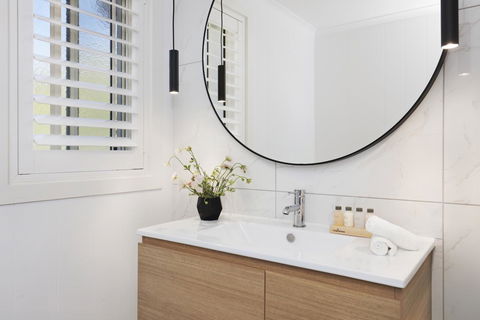 Sandymount - Accommodation Guide 6