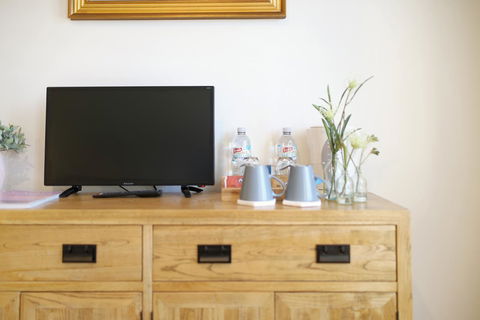 Sandymount - Accommodation Guide 10