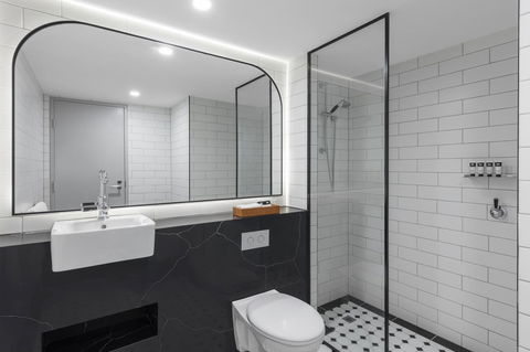 The Savoy Hotel On Little Collins Melbourne - Accommodation Asia 17