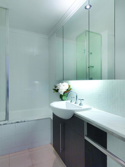 The Parkmore Hotel - Accommodation Asia 3
