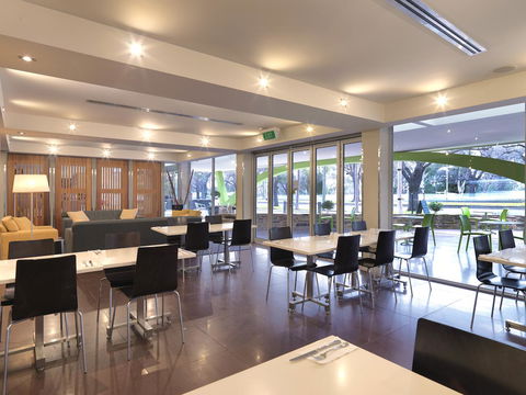 The Parkmore Hotel - Accommodation Asia 20