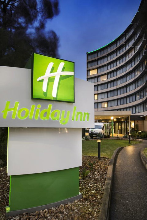 Holiday Inn Melbourne Airport, An IHG Hotel - Accommodation Guide 13