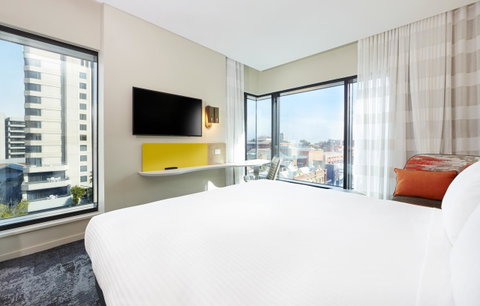 Holiday Inn Express Melbourne Southbank, An IHG Hotel - Accommodation Guide 2