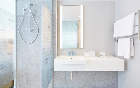 Holiday Inn Express Melbourne Southbank, An IHG Hotel - Accommodation Guide 12