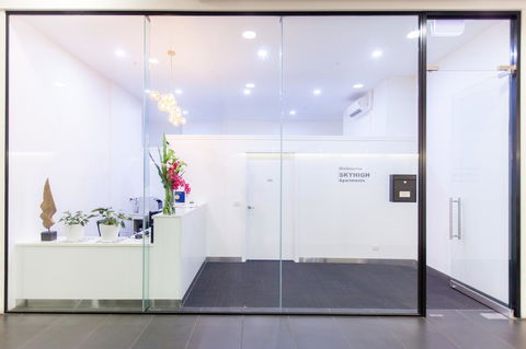 Melbourne SkyHigh Apartments - Accommodation Guide 10