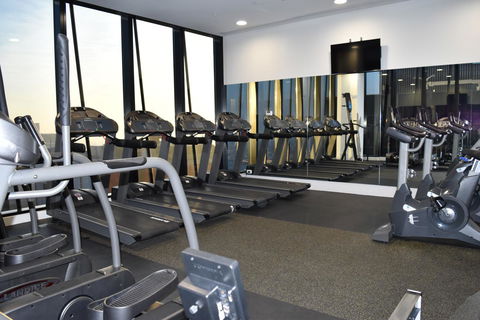 Melbourne SkyHigh Apartments - Accommodation Guide 21