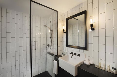 DoubleTree By Hilton Melbourne - Accommodation Asia 15