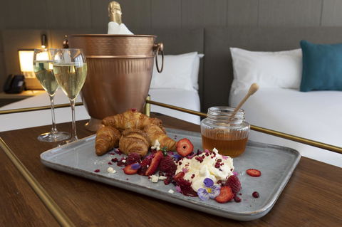 Novotel Melbourne Central - Accommodation Guide 41