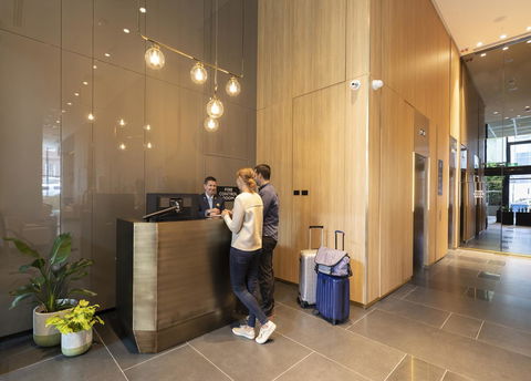 Novotel Melbourne Central - Accommodation Guide 17