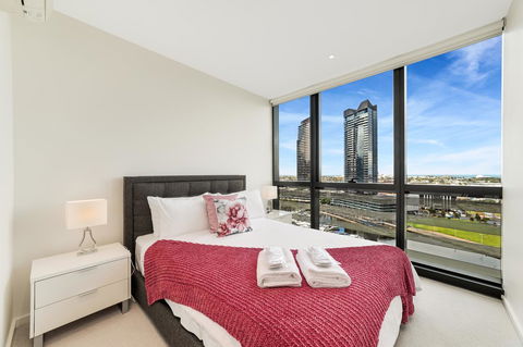 Best Views On Collins - Accommodation Asia 37