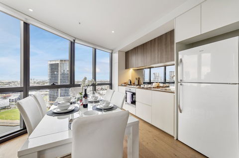 Best Views On Collins - Accommodation Asia 29