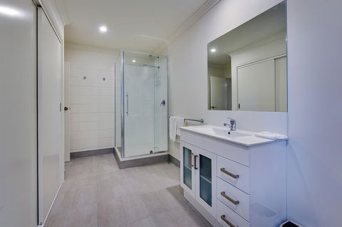 Allambi Holiday Apartments - Accommodation Asia 37
