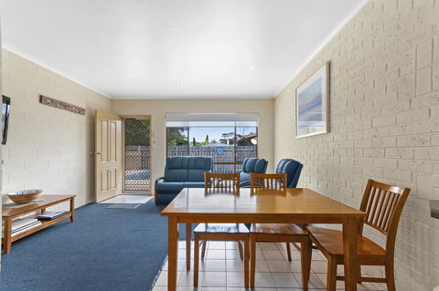 Allambi Holiday Apartments - Accommodation Asia 12